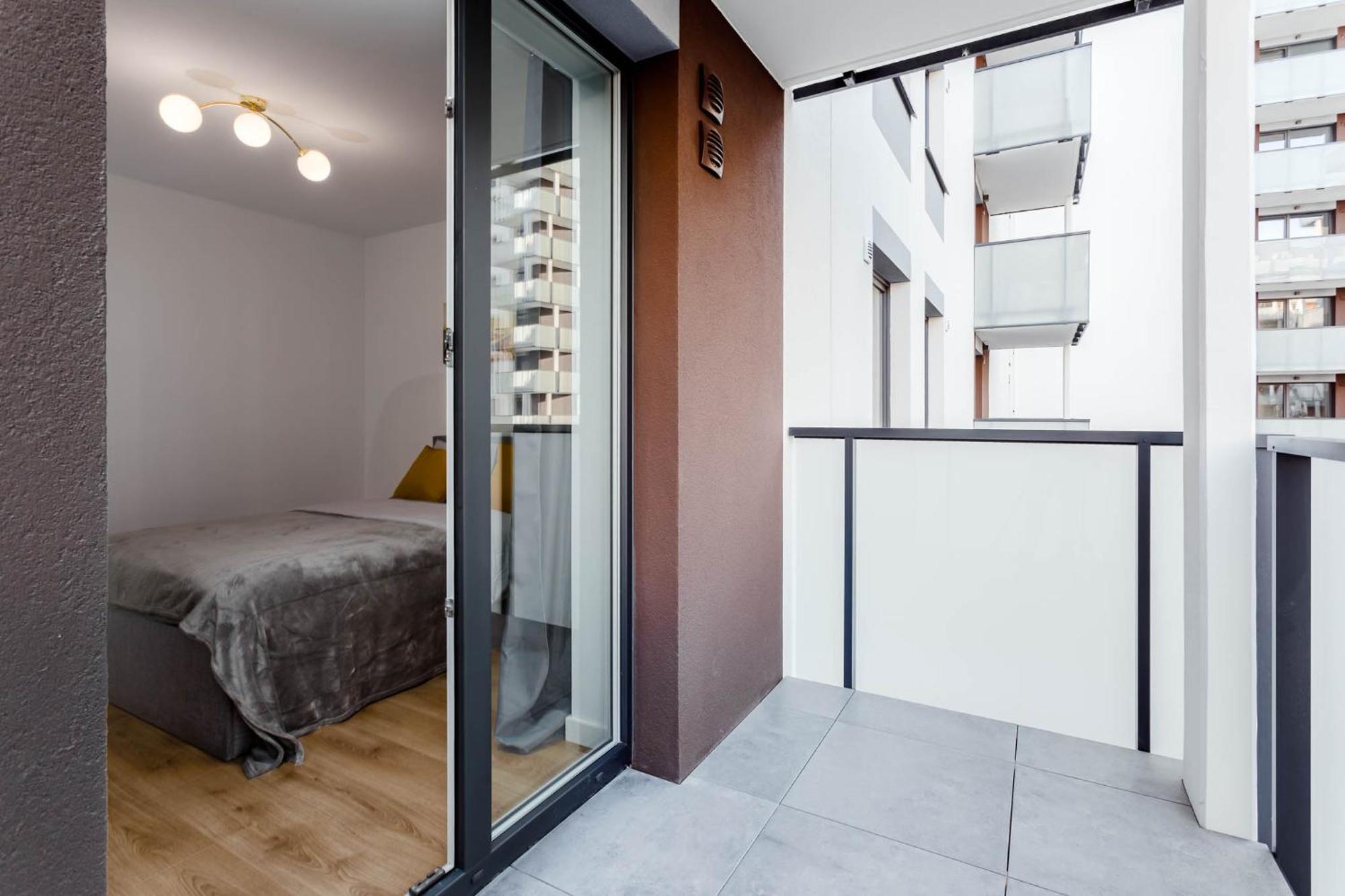 Enjoy! Ursus Apartment Warsaw Exterior photo