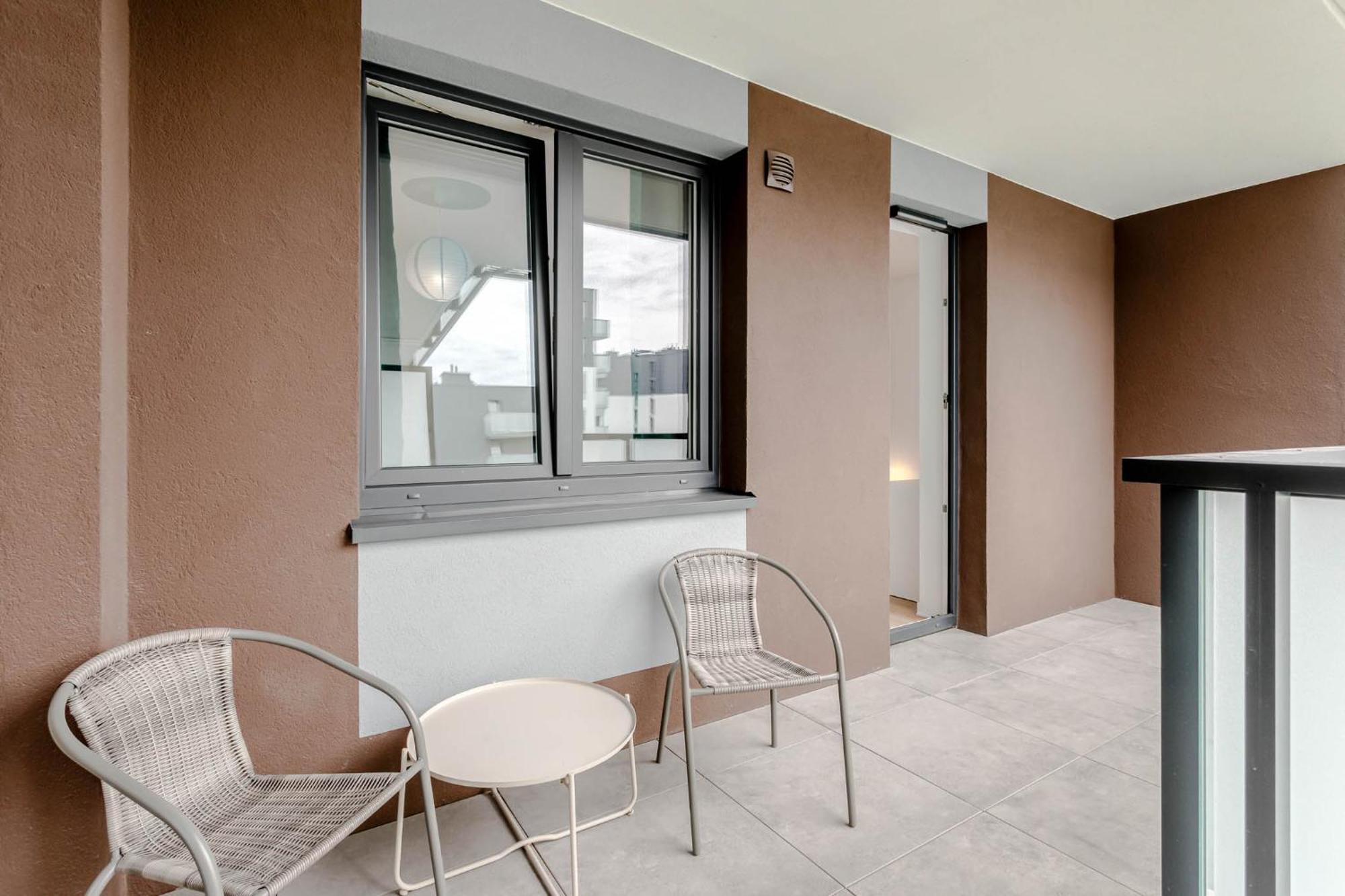 Enjoy! Ursus Apartment Warsaw Exterior photo